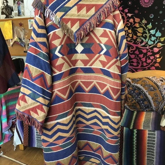 VINTAGE Maxi Aztec Blanket Sweater Coat - Picture 4 of 12